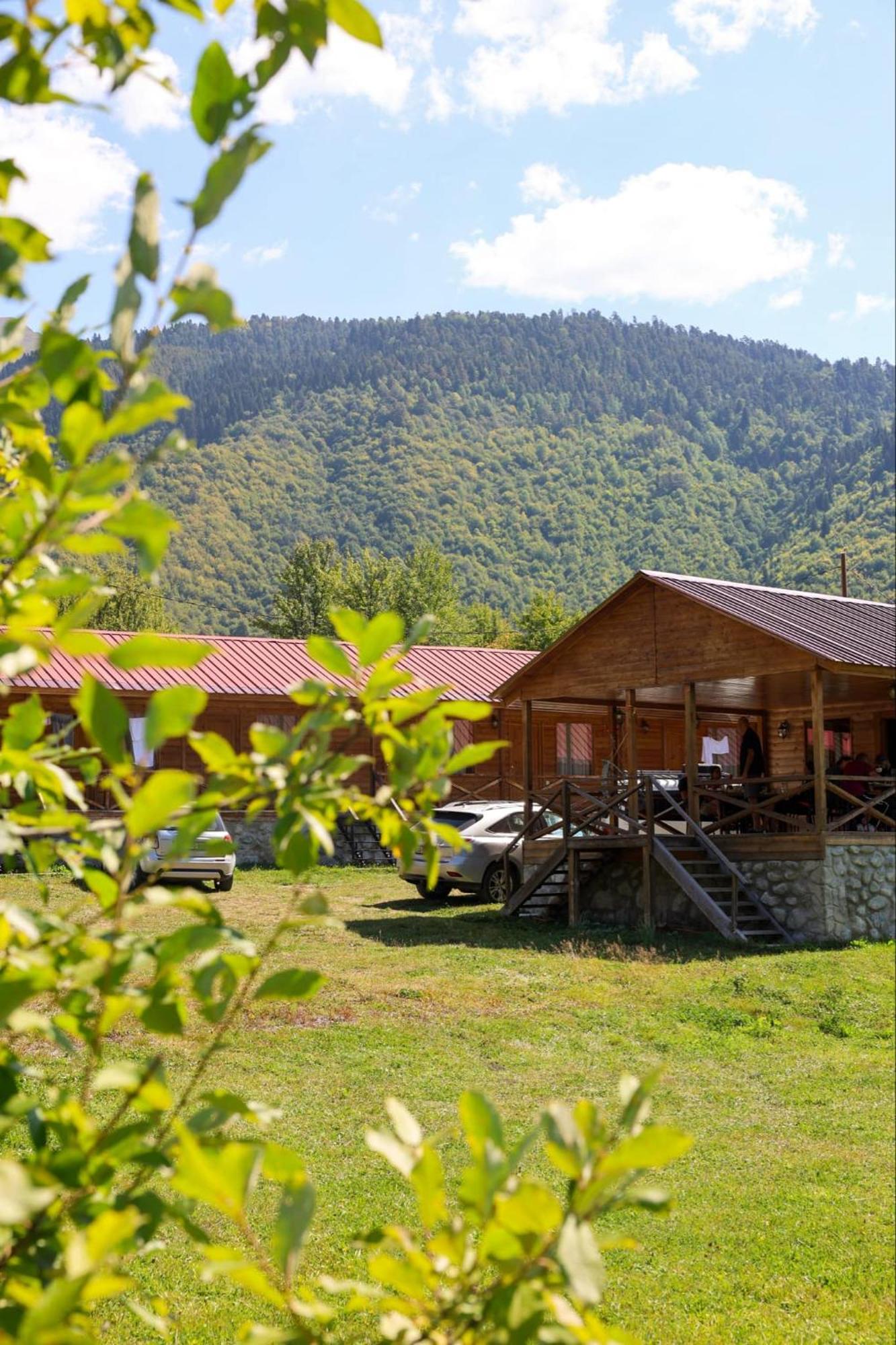Hotel Ushba Hill メスティア エクステリア 写真