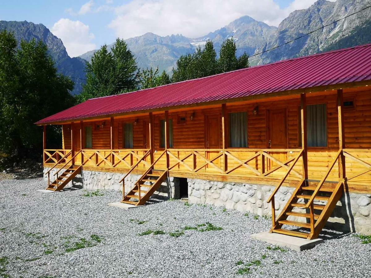 Hotel Ushba Hill メスティア エクステリア 写真