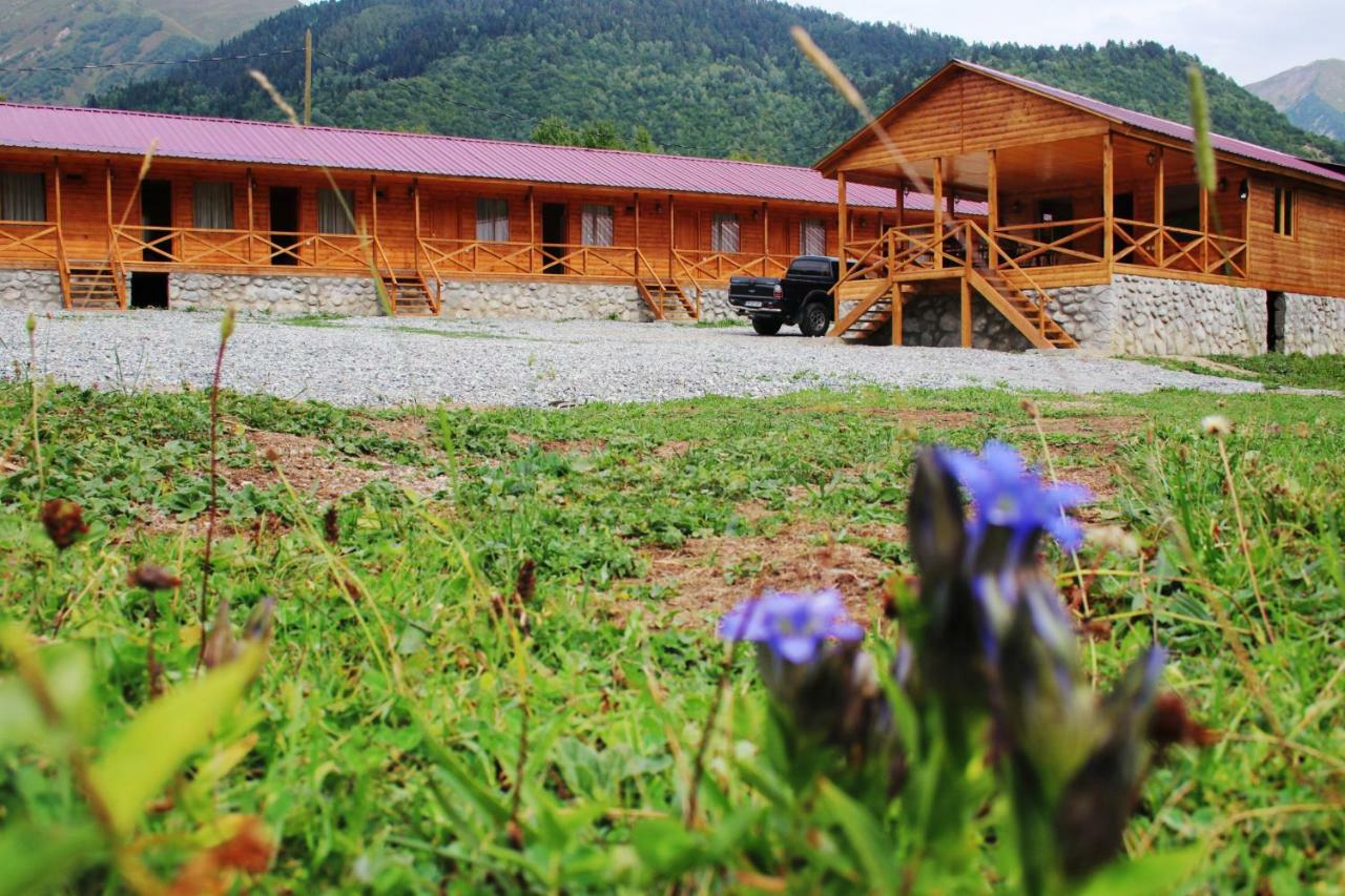 Hotel Ushba Hill メスティア エクステリア 写真